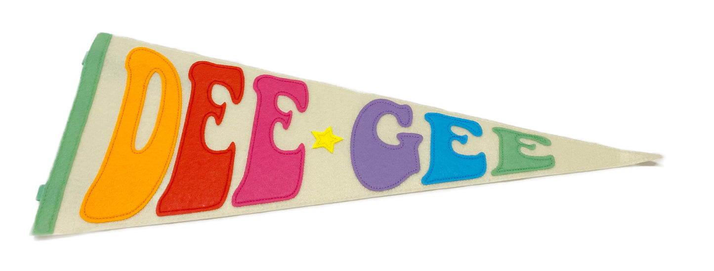 Delta Gamma Pennant Flag